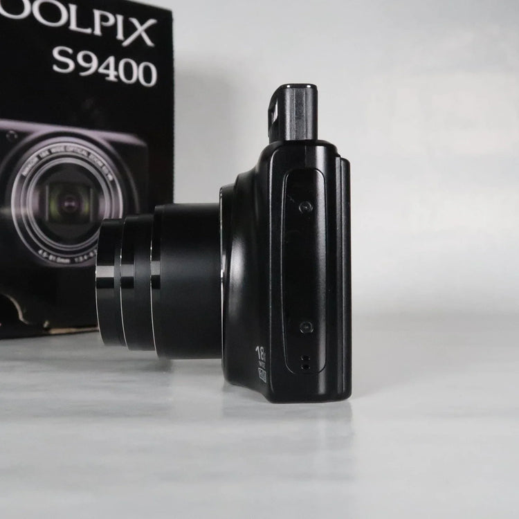 NIKON Coolpix S9400 Digital Camera Black 18.1 MP 18x, Case, SD Card, Boxed